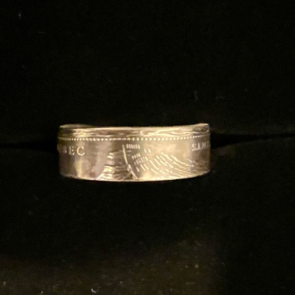 Quebec Silver coin crafted into a ring. - Picture 5 of 5